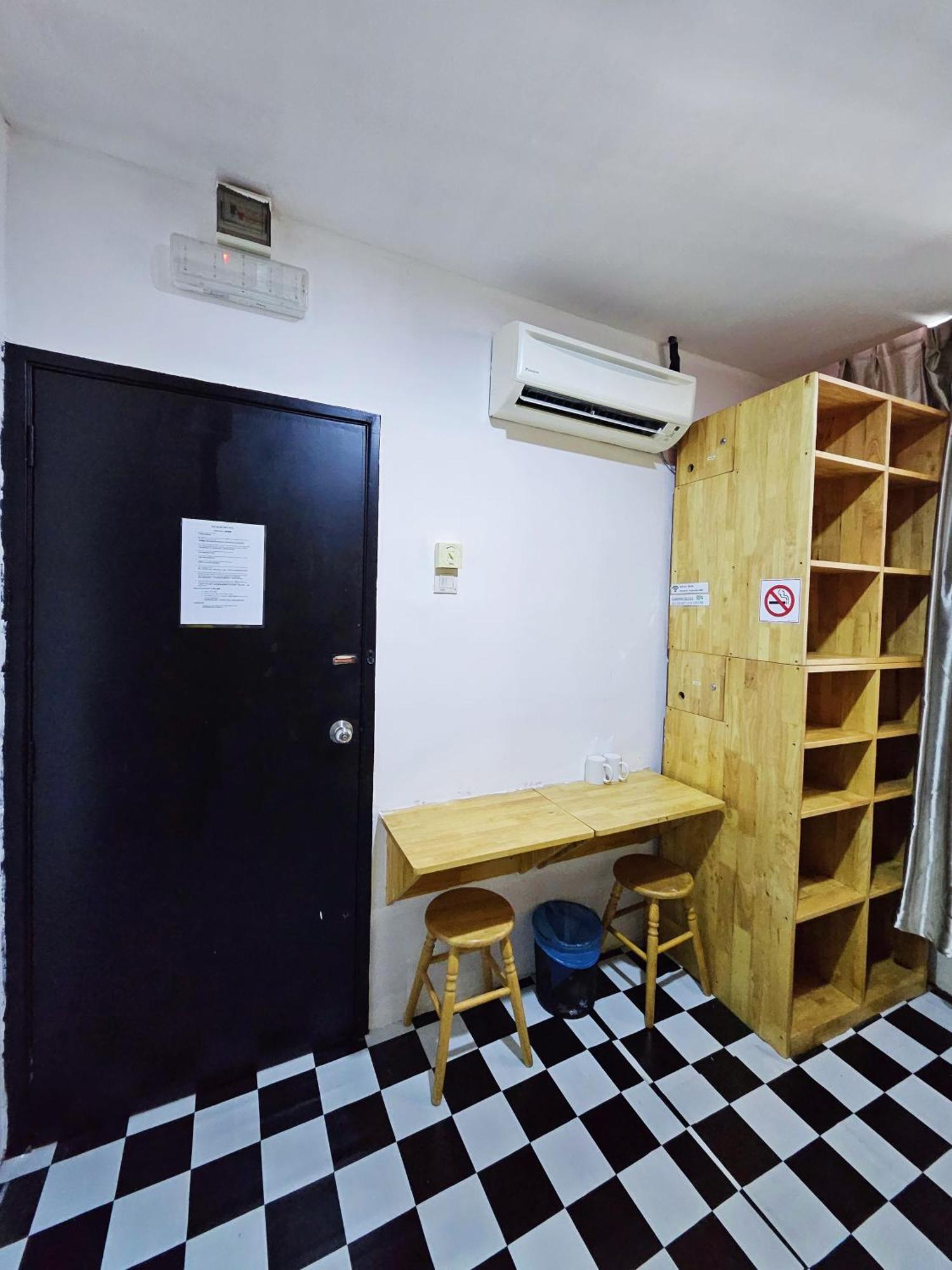Hostel The 60