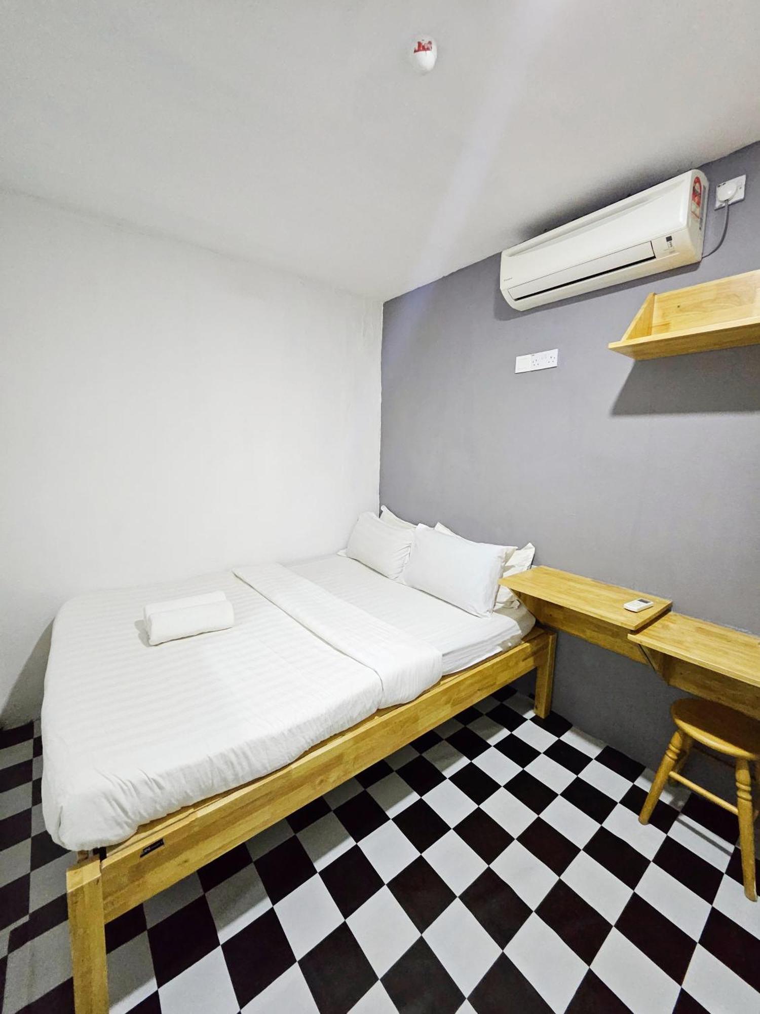 The 60 Hostel