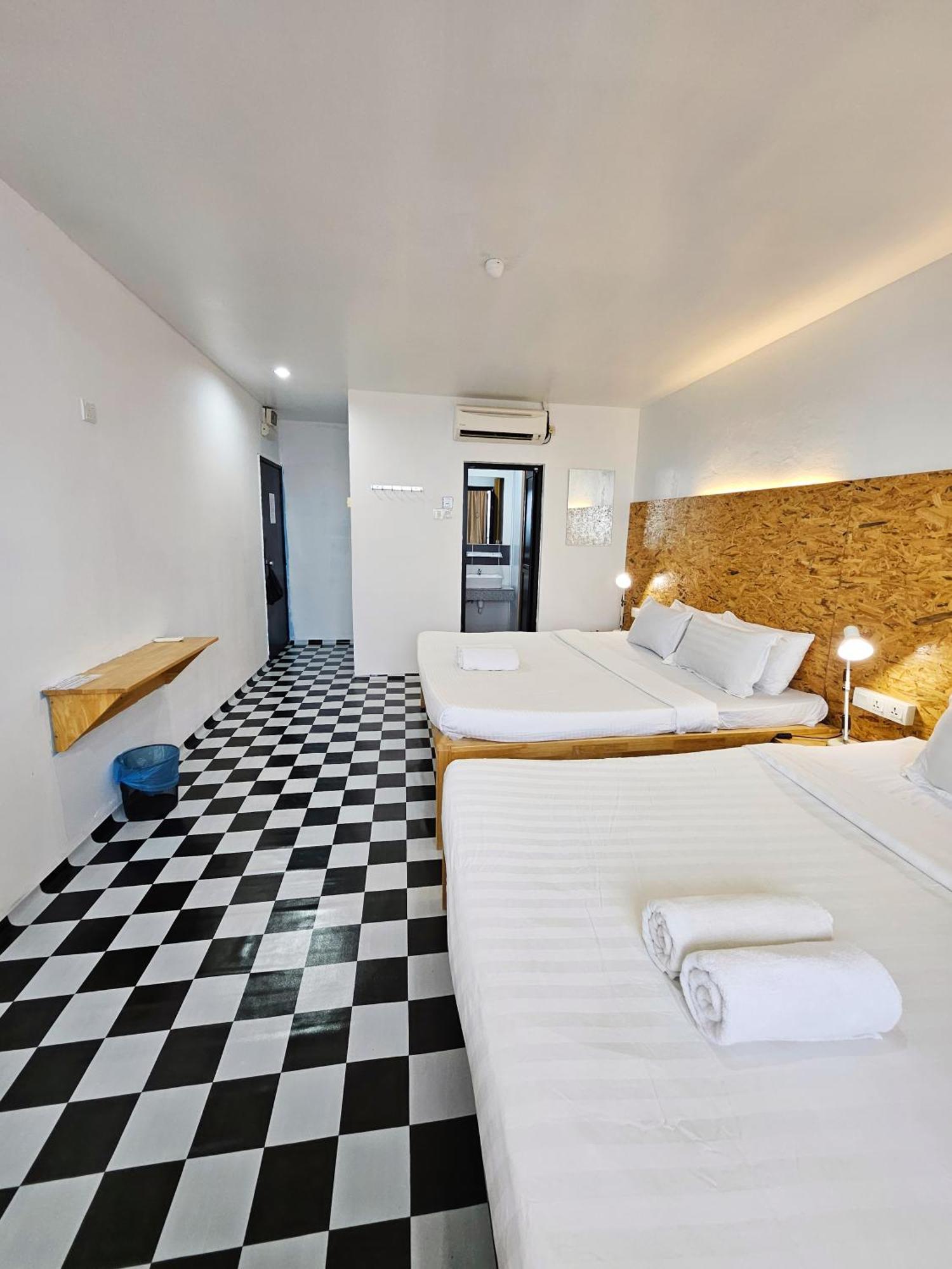 Hostel The 60