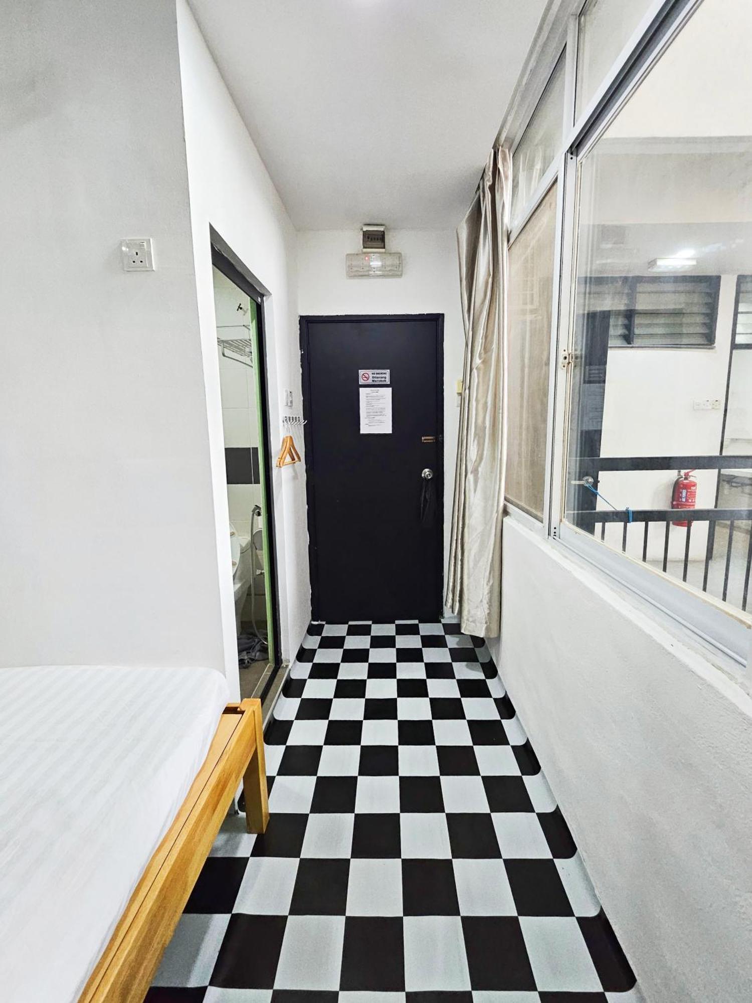 The 60 Hostel *